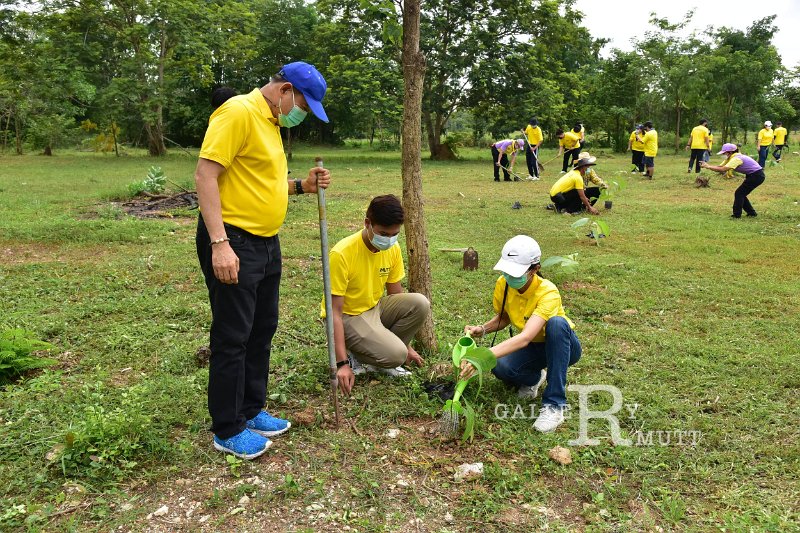 20210526-Tree planting dayt-145.JPG